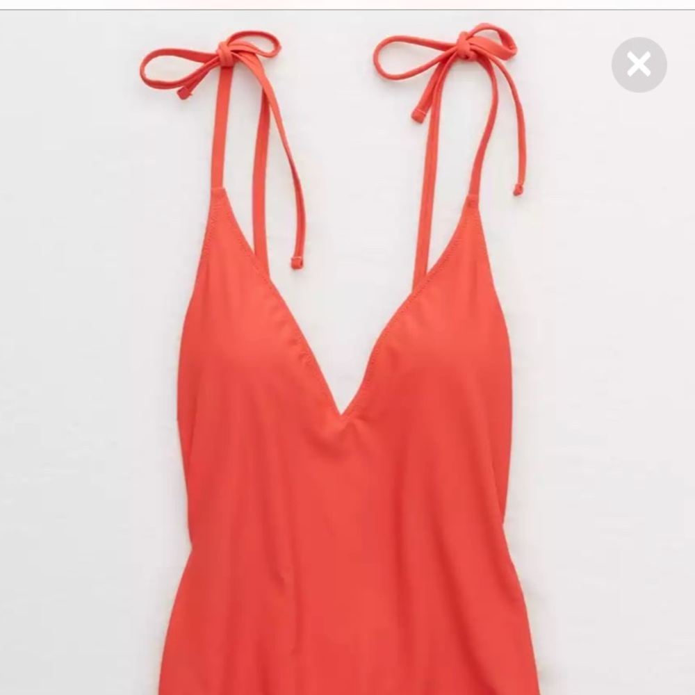 Aerie V One Piece Swimsuit, NWT
